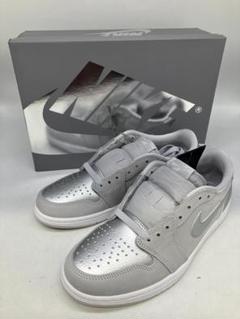 NIKE AIR JORDAN 1 RETRO LOW OG メタリックシルバー