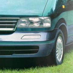 カタログ　日産　ラルゴ（94年）　他特別仕様車のサムネイル