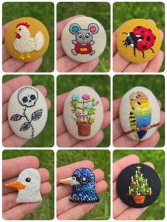 刺繍　ブローチ　ハンドメイド