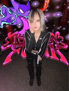 クロップド　トップスのサムネイル
