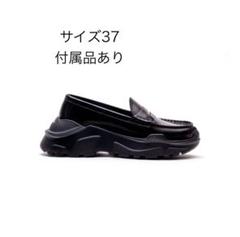 AKIKOAOKIローファー　petit_faux leather BK×BK AKIKOAOKI ローファー 「AKIKOAOKI/(アキコアオキ)」「STUDIOUS