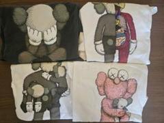 KAWS UT キャラクターグラフィック Tシャツ 4枚セットユニクロ