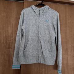 PUMA フード付きパーカー グレーのサムネイル
