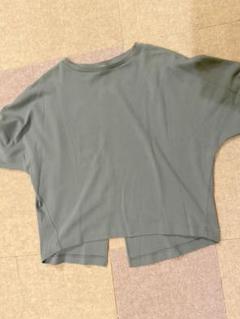 earth アースブルーの長袖Tシャツ