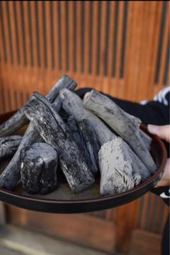 最高級 紀州備長炭】 1kg〜 丁寧な発送 - メルカリ