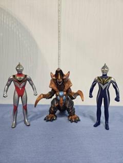 ウルトラマンガイア V2、SSV＆アグルV2 塗装消しゴム