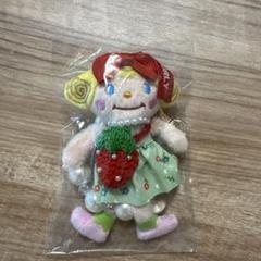 カーリーコレクション⭐︎いちごちゃんマスコットチャーム（いちご柄×いちご） New♡HUGマスコットのバッグチャーム - カーリーコレクション