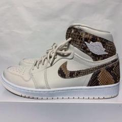 NIKE WMNS AIR JORDAN 1 RETRO HI PREMIUM