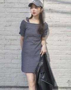 【新品 タグ付き】✨ WEB限定品ボーダーカットソーワンピースネイビー✖️ホワイト