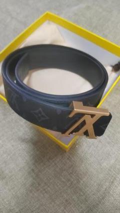 ✨美品✨ LOUIS VUITTON ブラック レザー ベルト バックル2個付き ベルト・LV イニシャル 40MM リバーシブル モノグラム