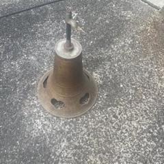 レトロ　鐘　ハート型穴付き 金属製 直径約30cm