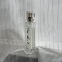新品　希少　sinary シナリー　オーフルール　オードトワレ　香水　30ml シナリー ローズモンクール オードトワレ 30ml 香水 - メルカリ
