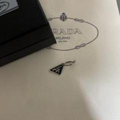 PRADA プラダ ピアス 左耳用 - メルカリ