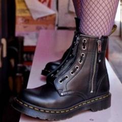 Dr. Martens 1460 Pascal Front Zip UK3
