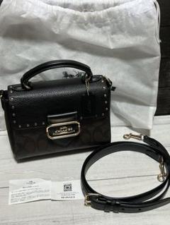COACH ショルダーバッグ ブラック　モノグラム