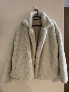 ６５％オフ！美品！　Ｕｓｅｄ　チアフルオリジナル　エコファーコート　２０２３ＡＷ 60％オフ！美品！Usedチアフルオリジナルエコファーコート