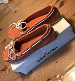【匿名発送】✨23,5-24cm/MINNETONKA オレンジ モカシン✨のサムネイル