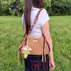 ビスケットラテのふわもちショルダー（アイスチャーム付き）