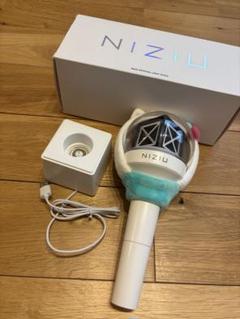 NiziU ペンライト マユカ Lucat ペンライトカバー NIZOOﾍﾟﾝﾗｲﾄｶﾊﾞｰ【Lucat】・NiziU | Sony Music Shop・CD・DVD
