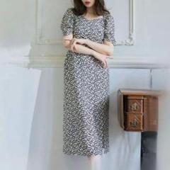 Herlipto チェリーワンピース beige