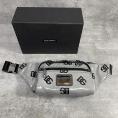 未使用級 現行 Dolce & Gabbana パテントレザー ボディバッグ