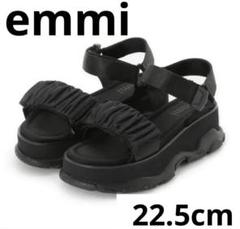 emmi エミ 厚底 ギャザーストラップサンダル ブラック 22.5cm 新品