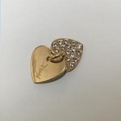 未使用品　イヴサンローラン　チャーム、コスメ　ゴールド　Y S L イヴサンローラン YSL Yves Saint-Laurent コスメ入 ゴールド