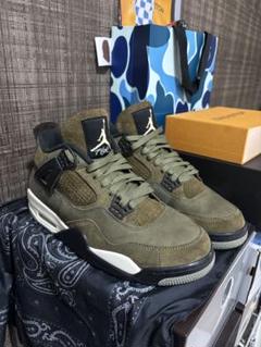 Air Jordan 4 オリーブのサムネイル