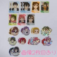 ホリミヤ メタリックカード カード シール アクキー 缶バッチ TVアニメ「ホリミヤ -piece-」のトレーディング場面写SNS風