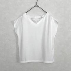 最終価格　a.v.v standard ノースリーブ カットソー　スリットネック