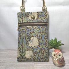 スマホショルダー・サコッシュ・ウィ リアム モリス柄・ハンドメイド
