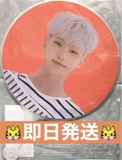 SEVENTEEN エスクプス うちわ ケレン caratland 2022 SEVENTEEN エスクプス うちわ ケレン caratland 2022 - メルカリ