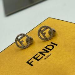 2025年最新】Fendi 付属品：箱 ピアス(両耳用)の人気アイテム