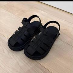【美品中古】ブラック キッズ ストラップサンダル　18センチ