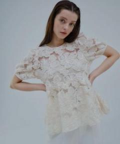 新品未使用】ORGUE Flower embroidery blouse - メルカリ