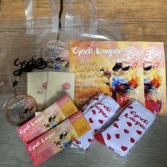 CYNDI LAUPER 東京公演VIPグッズ - メルカリ