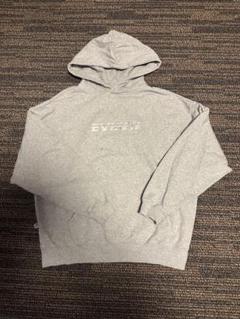 Evisen グレー パーカー Lサイズのサムネイル