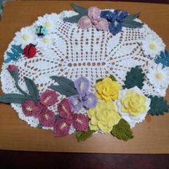 ドイリー1159❤️薔薇とマーガレット エレガント大判ドイリー✨62cm マーガレット風配色のドイリー(#doily_008)｜レース編み・かぎ