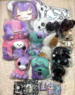 NieR ねこのおしゅし ぬいぐるみ ×3・シエル 枕 【まとめ売り】 NieR ねこのおしゅし ぬいぐるみ ×3・シエル 枕 【まとめ売り