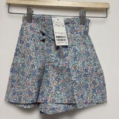新品　花柄ショートパンツ 100