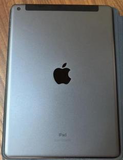 Apple iPad 第8世代　SIMカードスロット付き 32GB