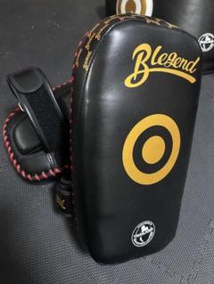 ムエタイ タイパッド キックボクシング キックミット BLEGEND