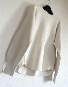 k*m様 HYKE 24ss クロップド スウェット ハイク バイカラー ツート k*m様 HYKE 24ss クロップド スウェット ハイク バイカラー ツート