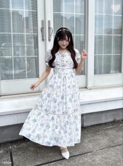 evelyn ラメフリル花柄ワンピース ブルー ロング evelyn 花柄ブルーロングワンピース - メルカリ