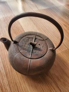 鉄瓶 漢字刻印付き Yahoo!オークション -「刻印」(鉄瓶) (鉄製)の落札相場・落札価格