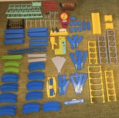 プラレール部品セット 多彩な色のサムネイル