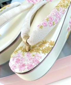 モデル着用品⭐︎さくら刺繍の草履⭐︎撮影