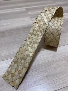 ラウハラ　パエオレ　ベルト