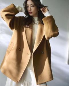 emmi atelier リサイクルウールショートコート キャメル - メルカリ