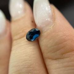 天然　ブルーサファイア　ルース　0.94ct ソーティング付き　サファイア